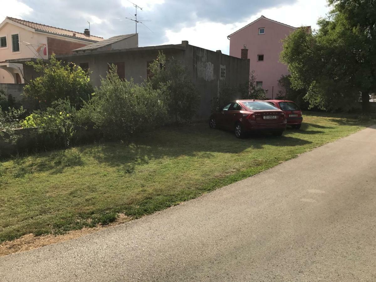 Green Quiet Apartments Vodice Bagian luar foto